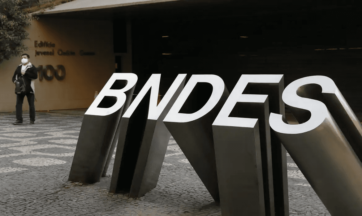 BNDES financia plataforma nacional de IA para bancos e fintechs