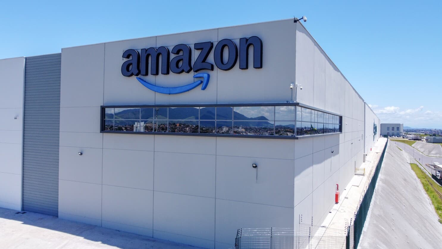 Amazon amplia crédito para clientes do Nubank no Brasil