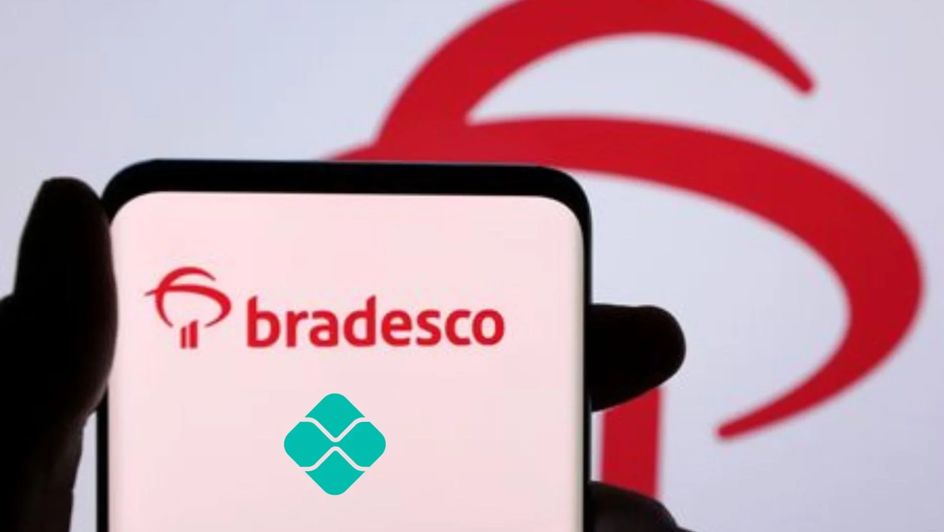 Bradesco devolve R$ 8 mil a vítima de golpe telefônico