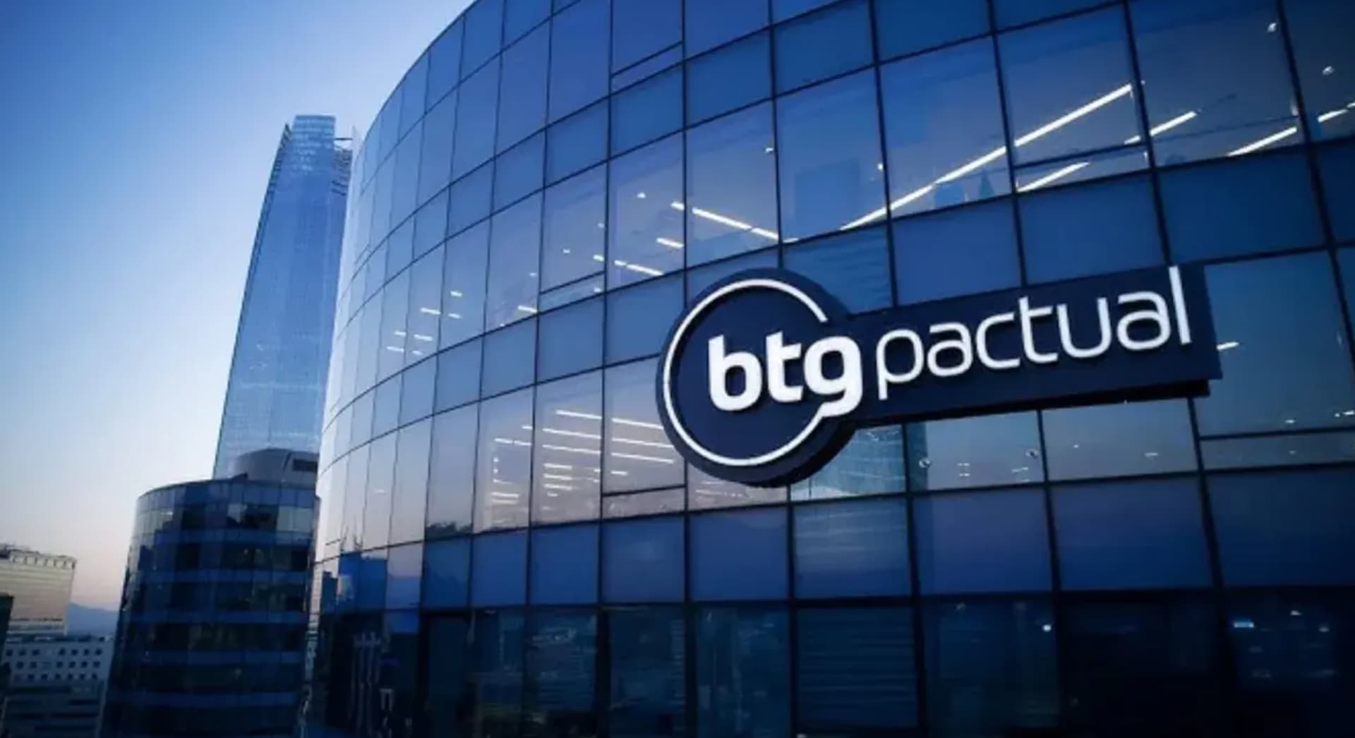 BTG suspende Pix após ataque hacker desviar R$ 100 milhões