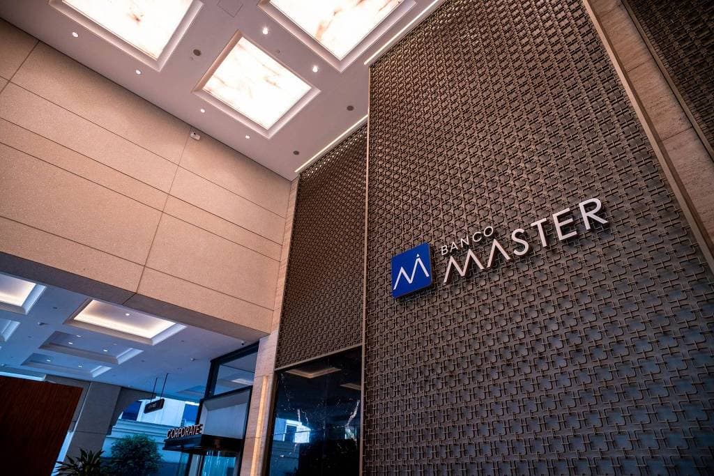BC aprovou compras do Master com alertas de crise em vigor