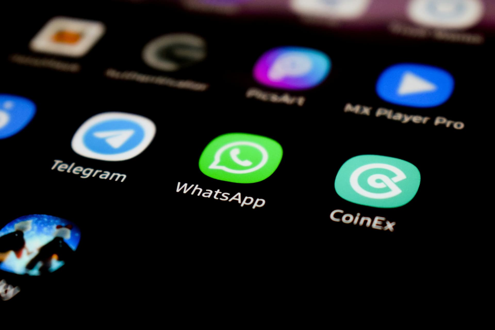 WhatsApp testa Pix com iniciador de pagamento