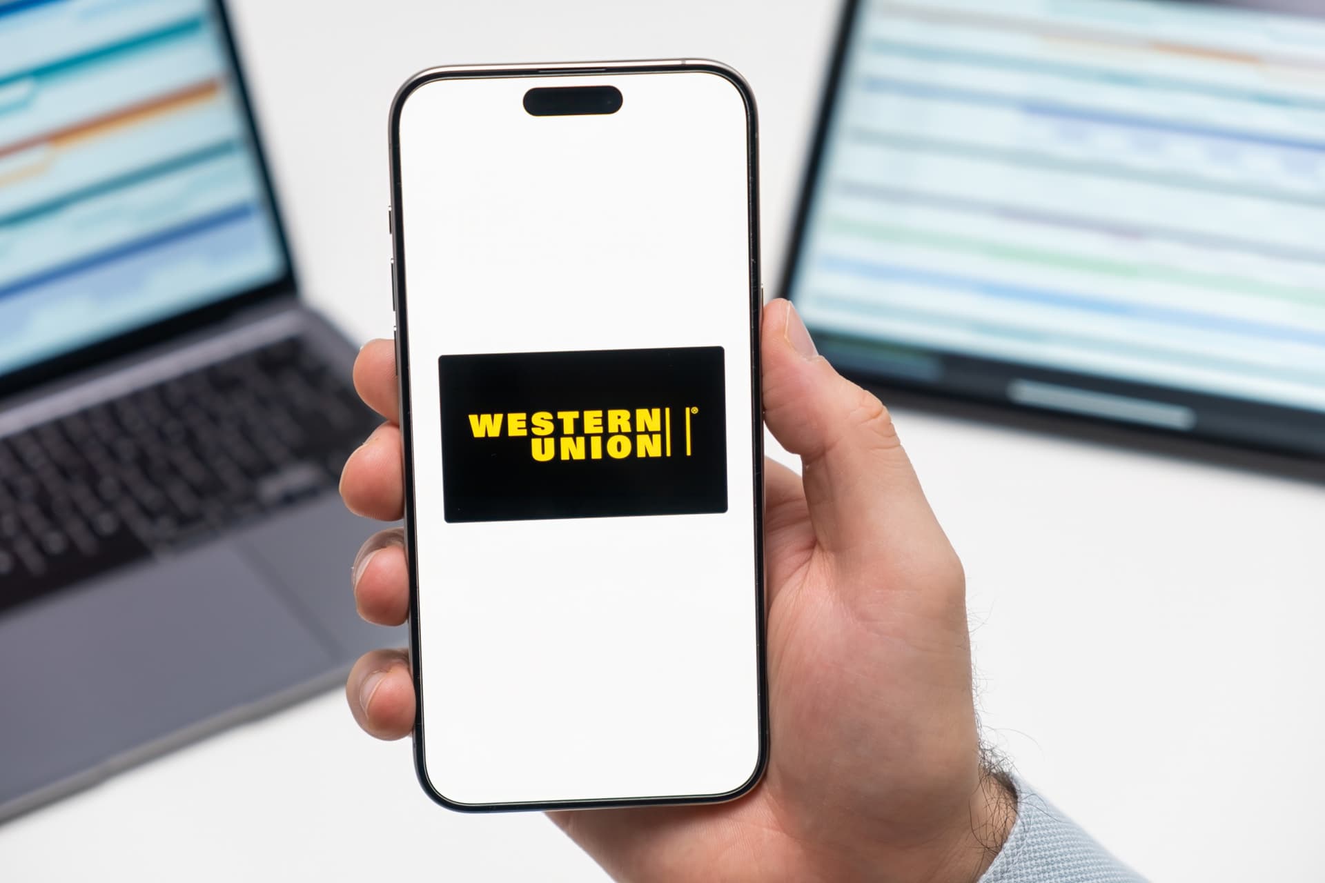 Western Union lança USDPT e fecha duas aquisições digitais