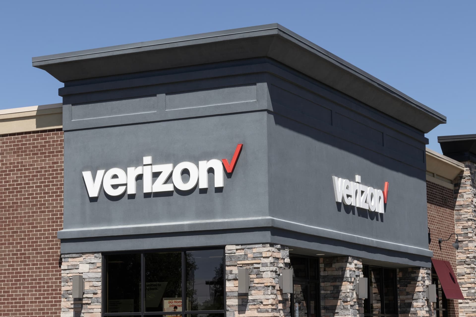 Verizon e Walmart captam depósitos sem ter licença bancária