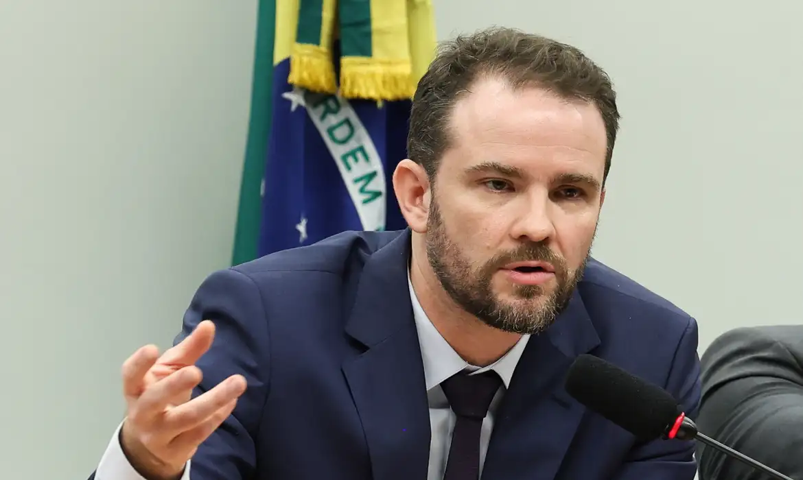 Fazenda estuda leilão de dívidas antigas com desconto