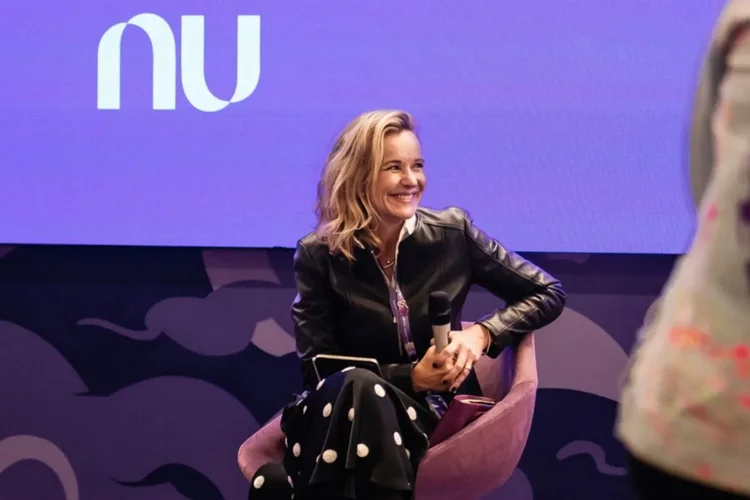 Nubank muda contratação e exige ‘mentalidade de IA’