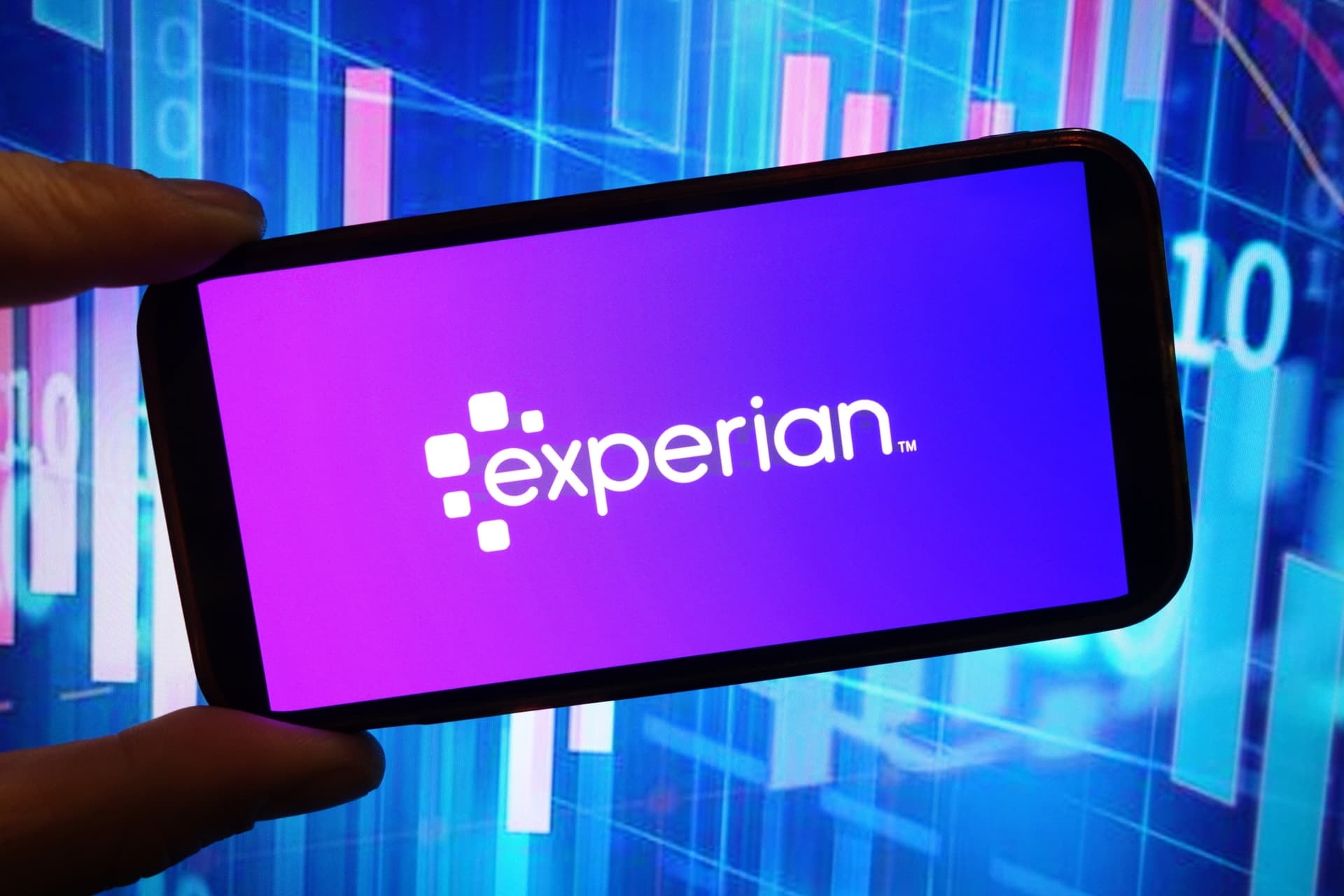 Experian lança IA de decisão de crédito em tempo real