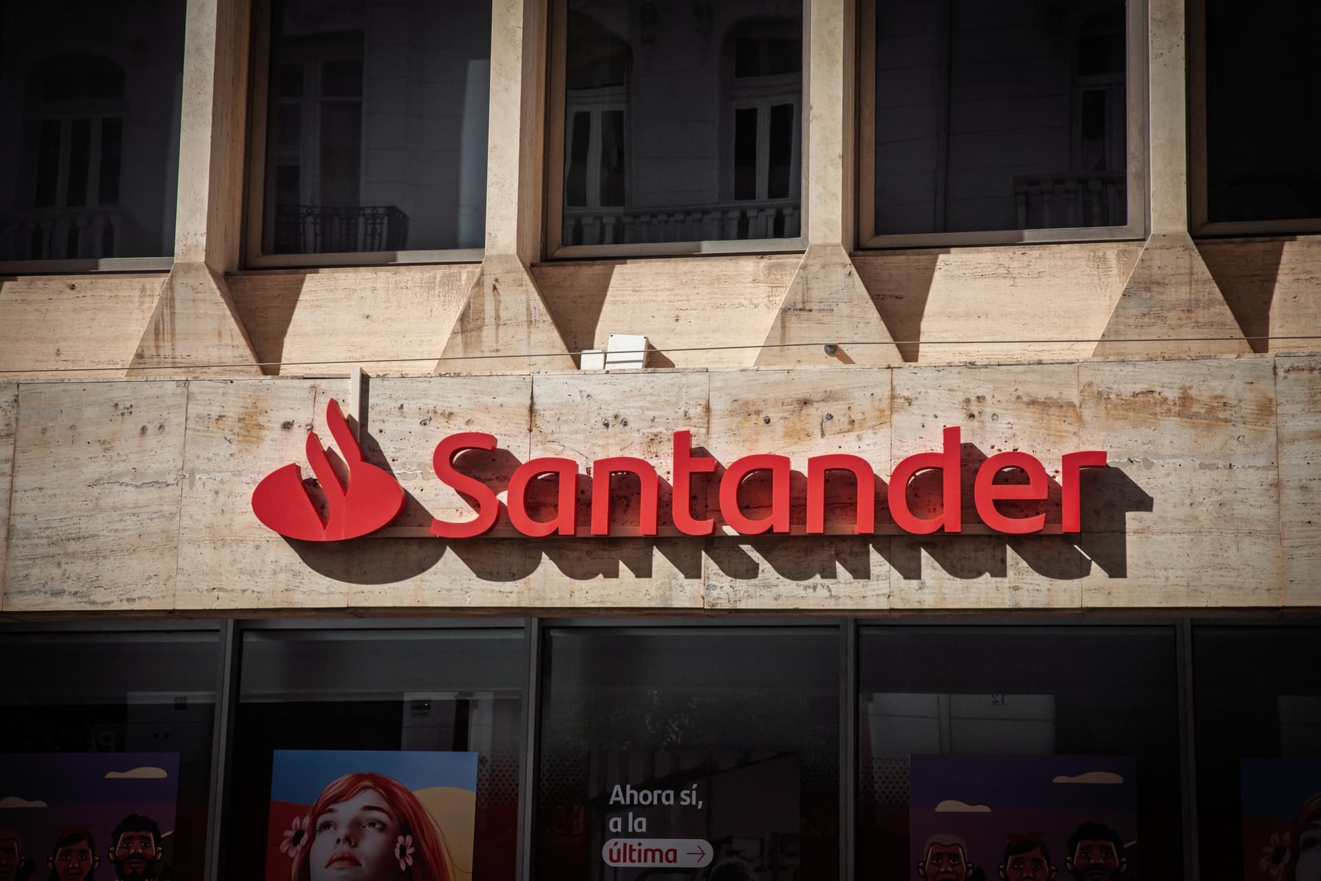 Santander e DIO abrem 60 mil vagas gratuitas em tecnologia