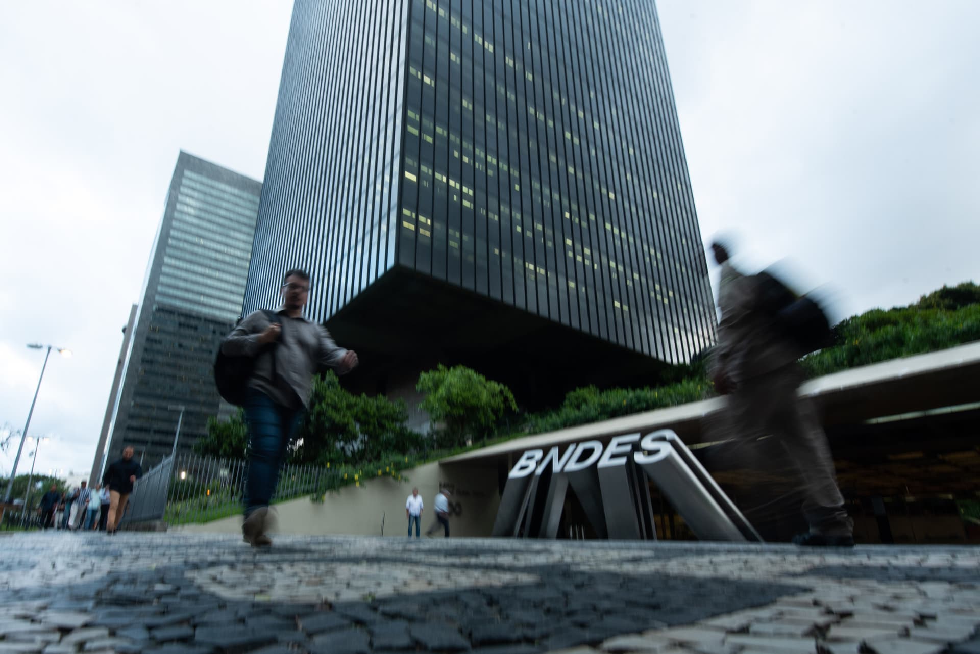 BNDES aprova R$ 22,28 mi para plataforma de ativos com IA